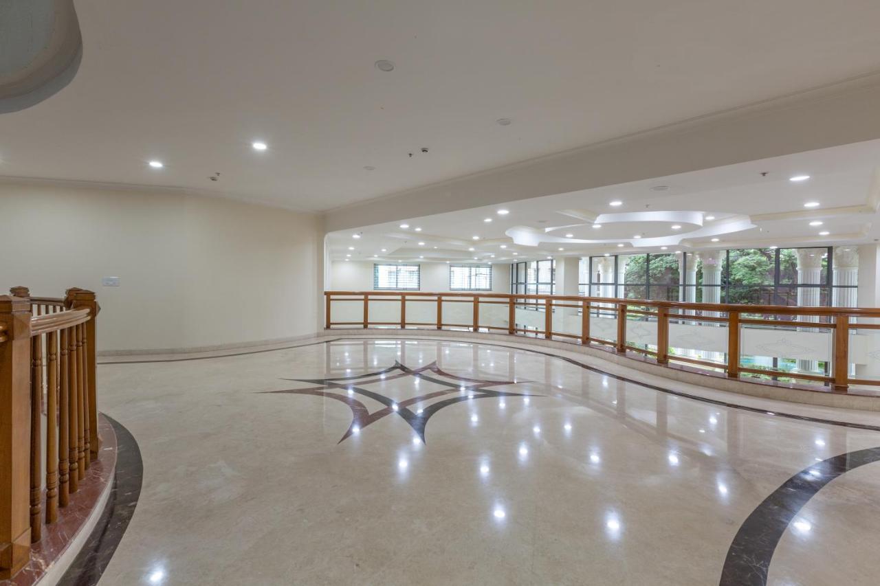 Kstdc Kumarakrupa Hotel Bangalore Exterior photo